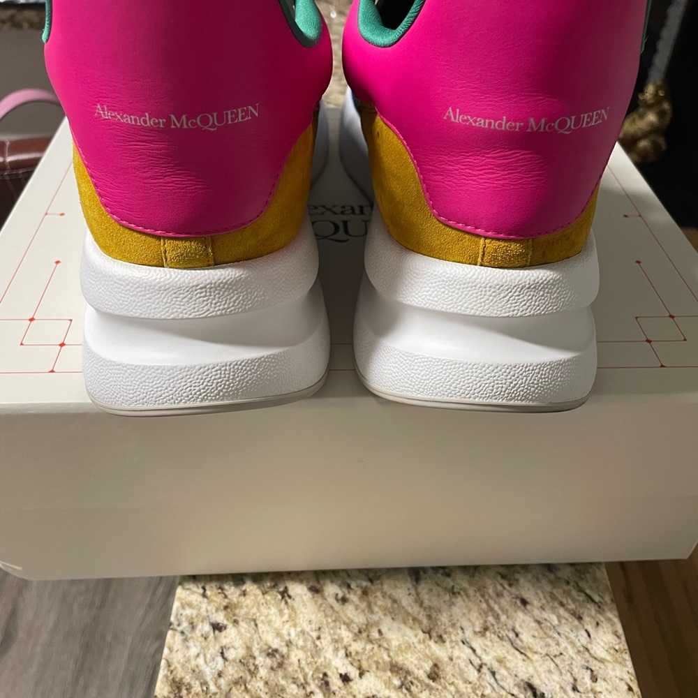 COPY - Alexander McQueen pre owned mens sneakers - Picture 4 of 7